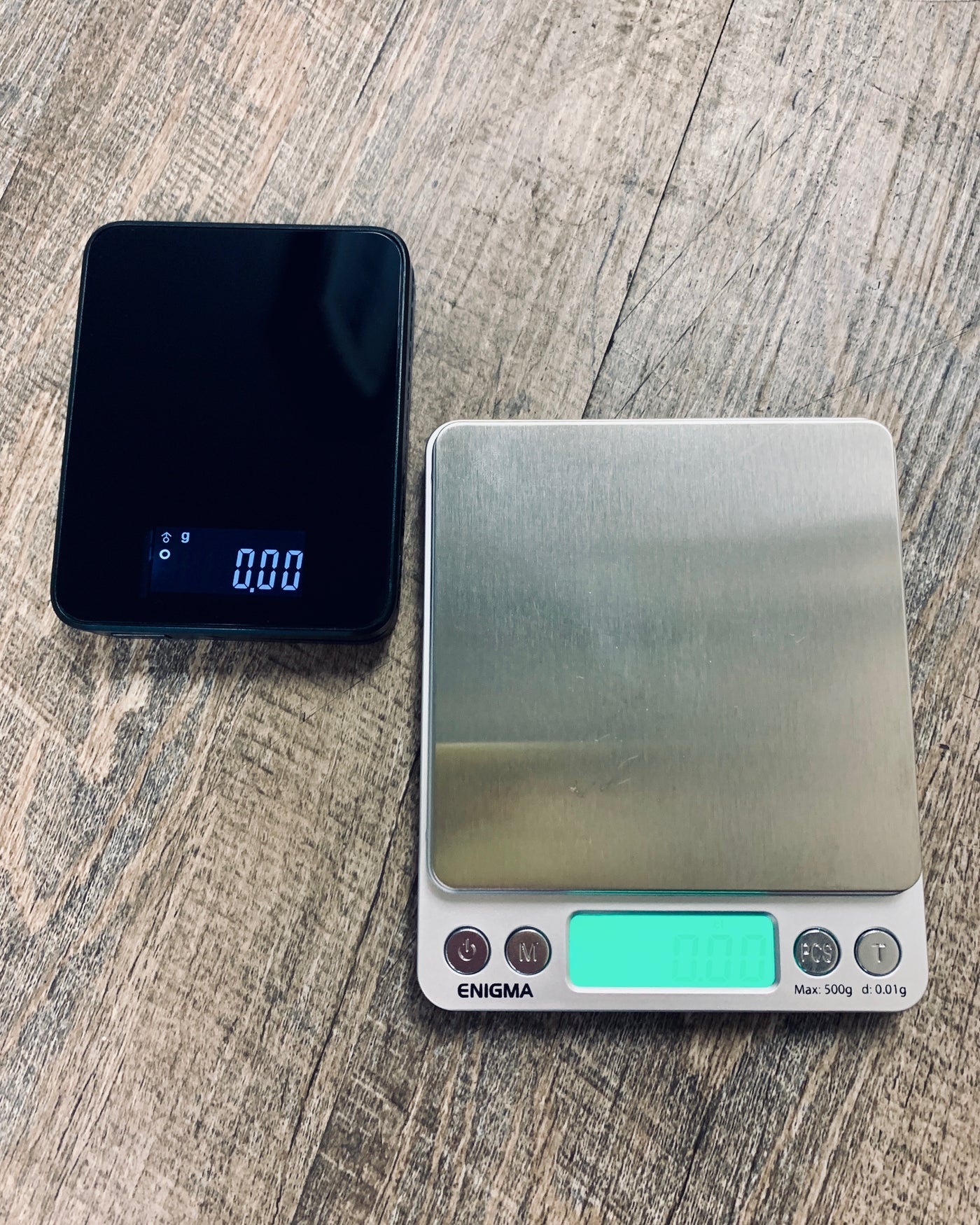 Truweigh Gauge Digital Mini Scale - (600g x 0.1g - Black) - Digital Travel Scale - Mini Digital Scale - Small Pocket Size Scale - Traveling Scales